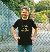 Kids Pull my finger T-shirt