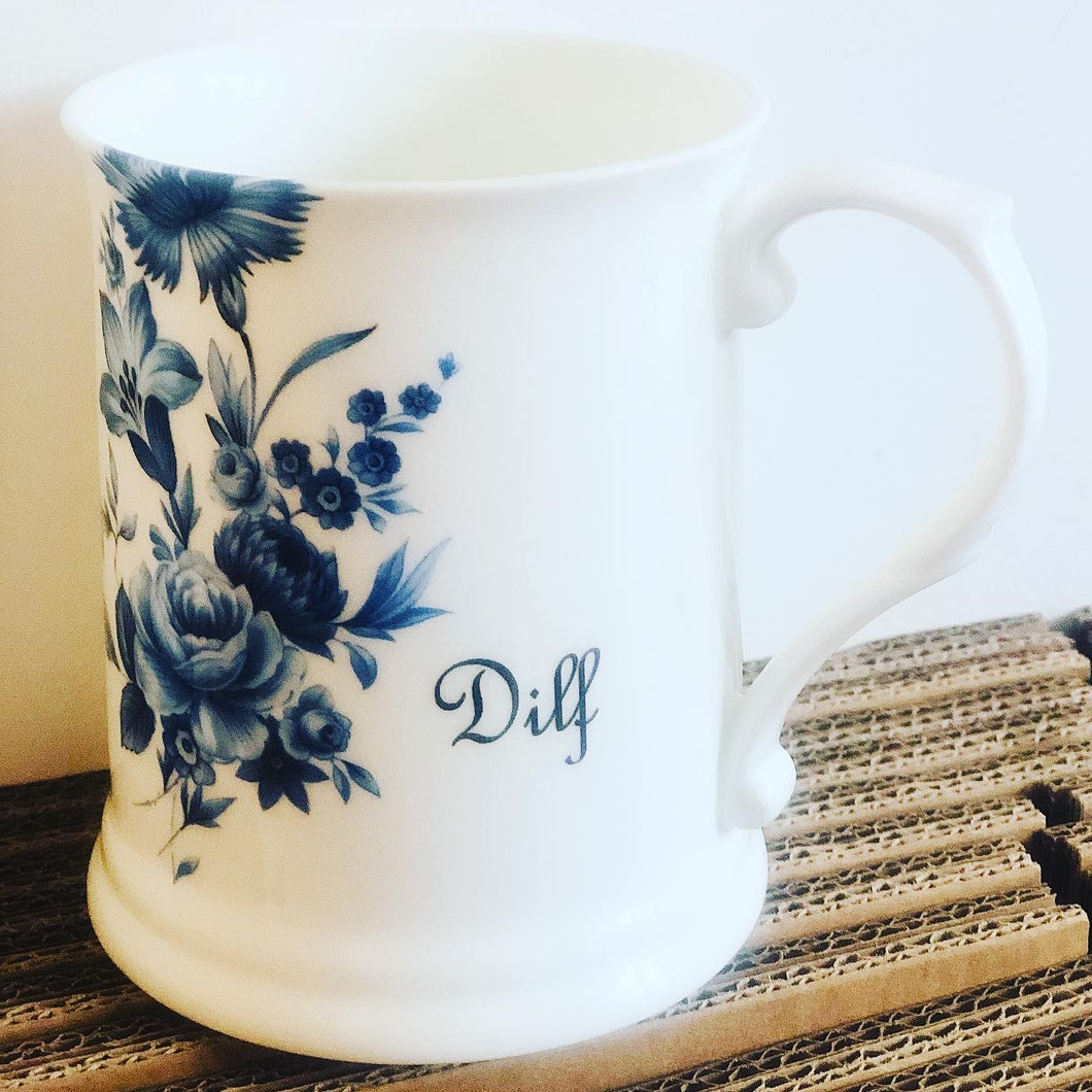 A personalised fine bone china Pint Tankard made to your specifications