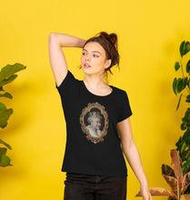 Queen Elizabeth Long Sleeved women's T-shirt