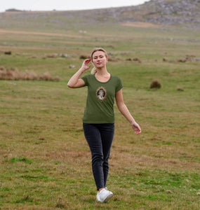 Scoop Neck Women's Queen Elizabeth II T-shirt