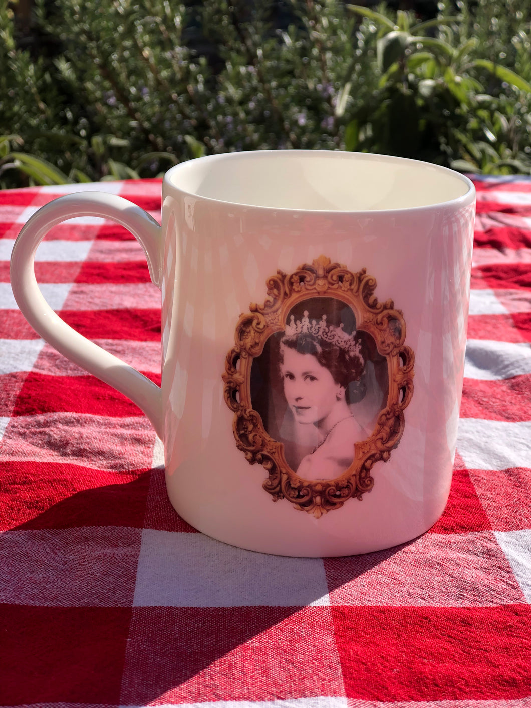 Double sided Queen Elizabeth II mug