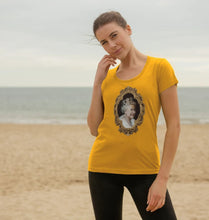 Queen Elizabeth Long Sleeved women's T-shirt